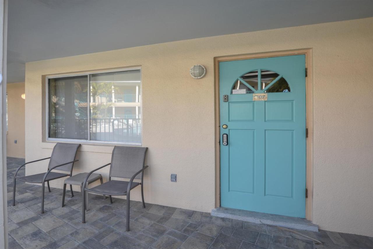 Five Palms Vacation Rentals- Daily - Weekly - Monthly 克利尔沃特 外观 照片