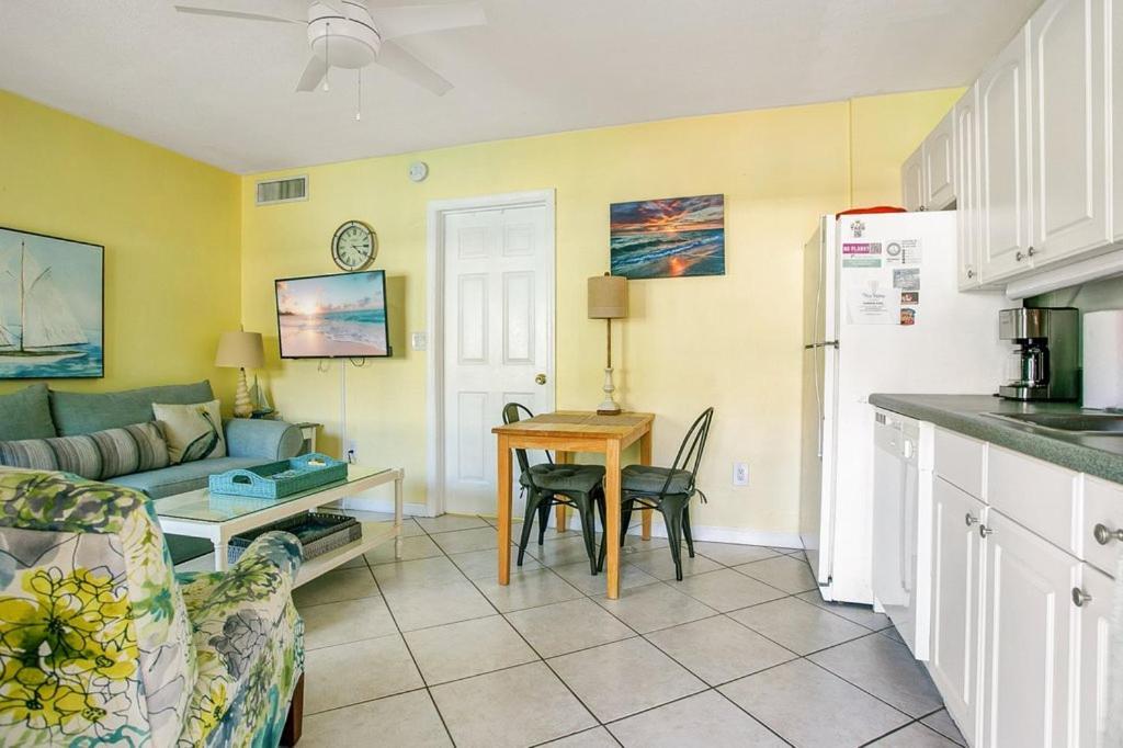 Five Palms Vacation Rentals- Daily - Weekly - Monthly 克利尔沃特 外观 照片