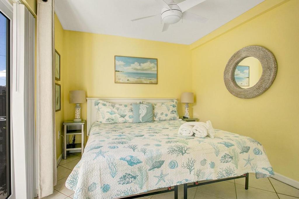 Five Palms Vacation Rentals- Daily - Weekly - Monthly 克利尔沃特 外观 照片