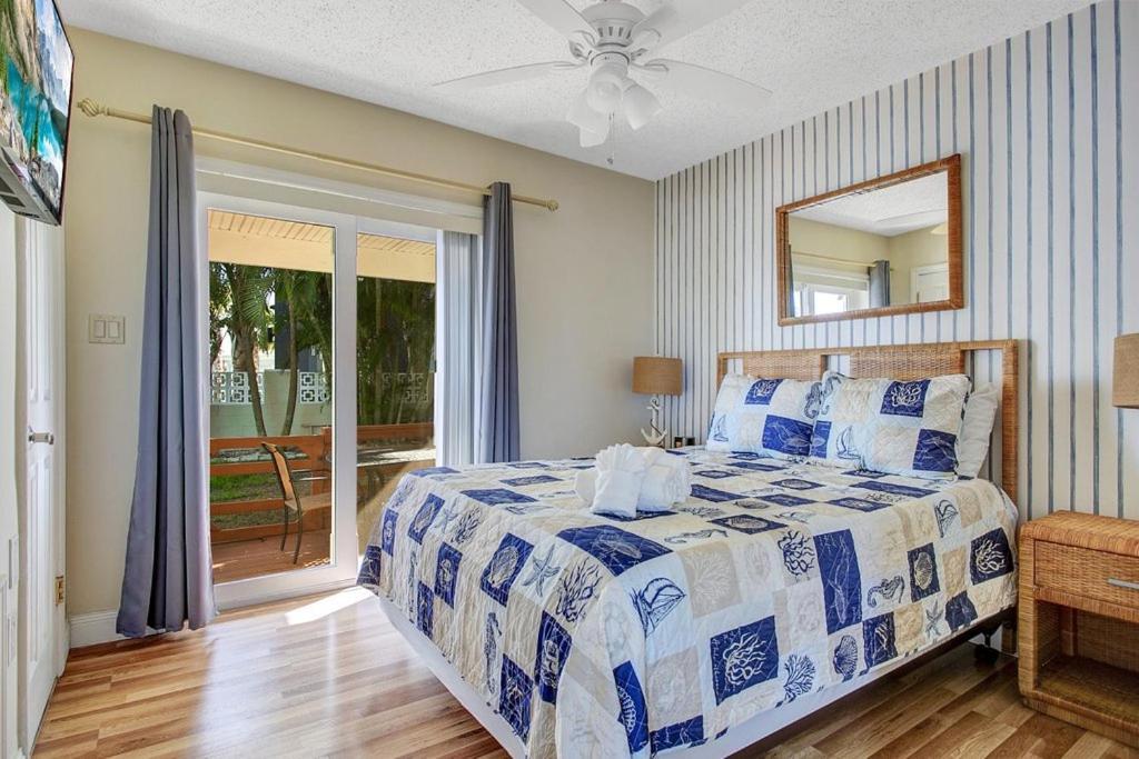 Five Palms Vacation Rentals- Daily - Weekly - Monthly 克利尔沃特 外观 照片