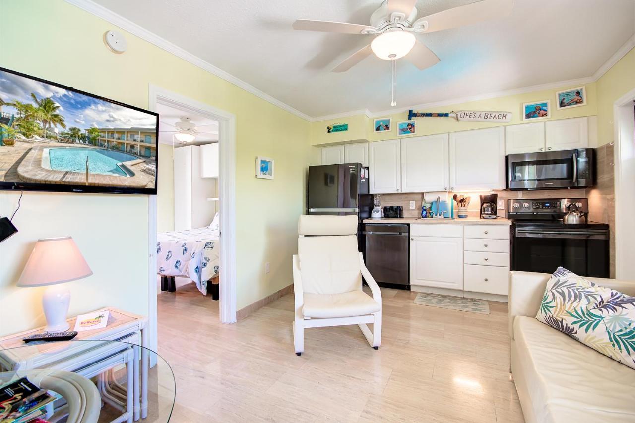 Five Palms Vacation Rentals- Daily - Weekly - Monthly 克利尔沃特 外观 照片