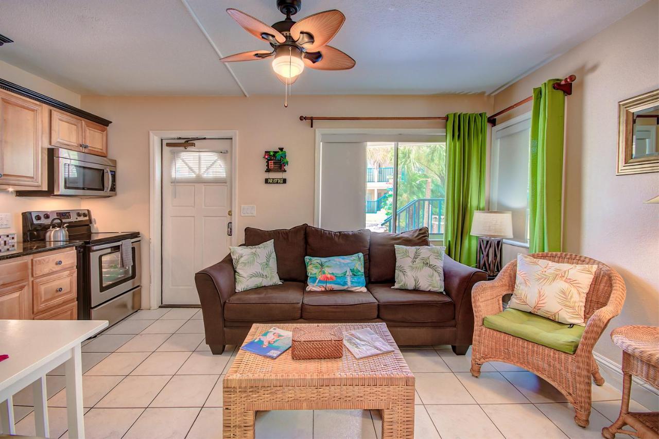 Five Palms Vacation Rentals- Daily - Weekly - Monthly 克利尔沃特 外观 照片
