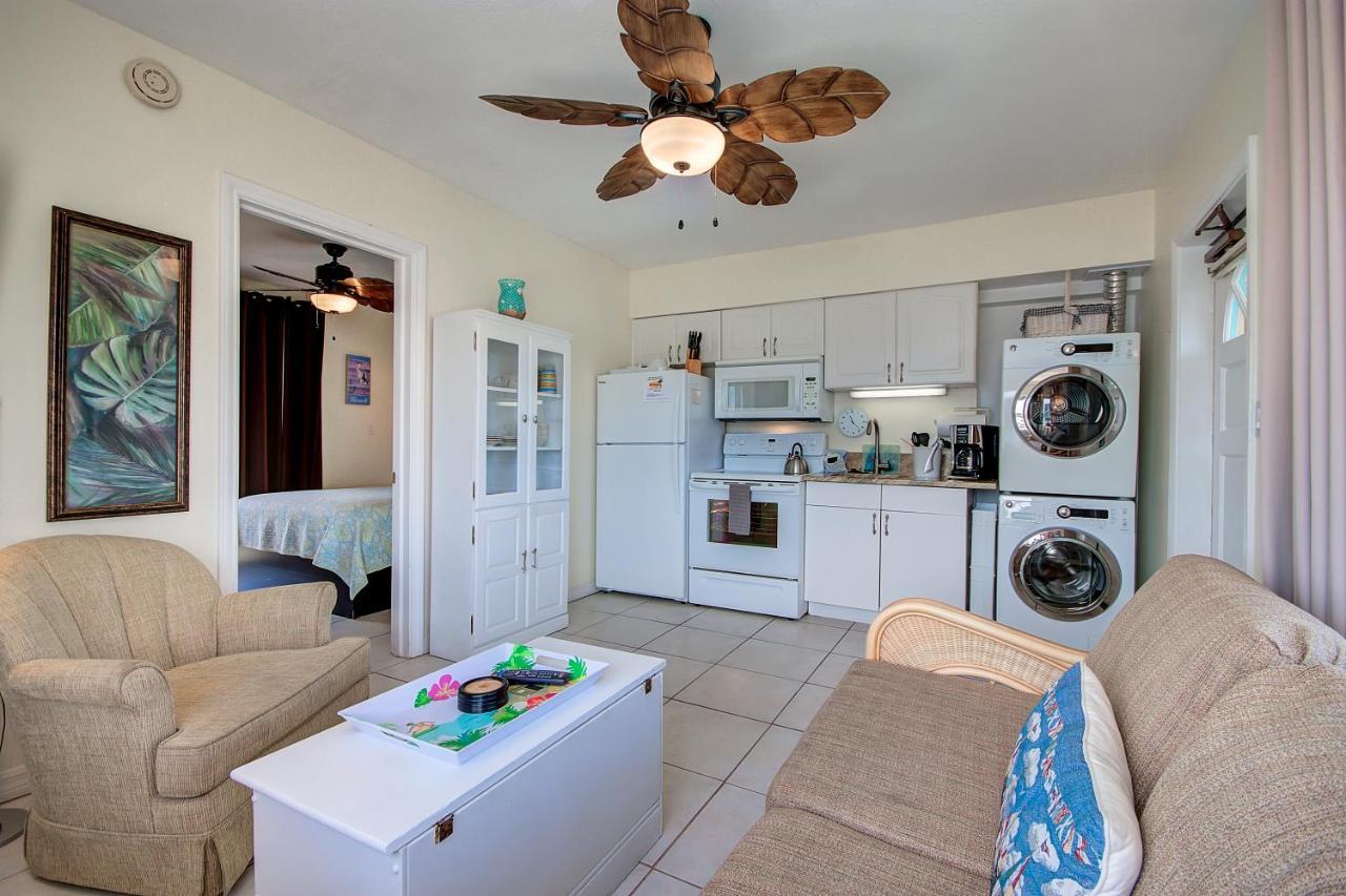 Five Palms Vacation Rentals- Daily - Weekly - Monthly 克利尔沃特 外观 照片