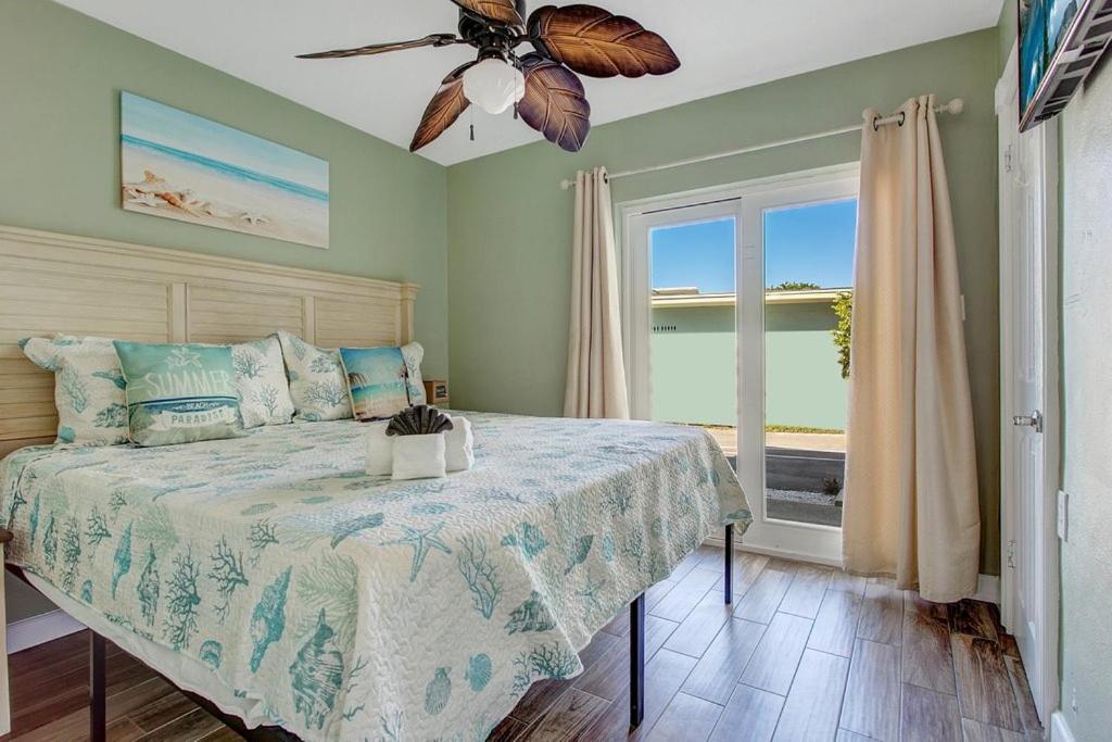 Five Palms Vacation Rentals- Daily - Weekly - Monthly 克利尔沃特 外观 照片