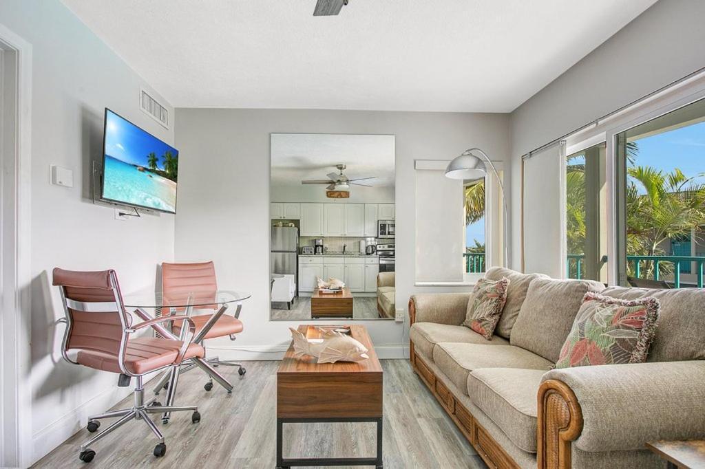 Five Palms Vacation Rentals- Daily - Weekly - Monthly 克利尔沃特 外观 照片