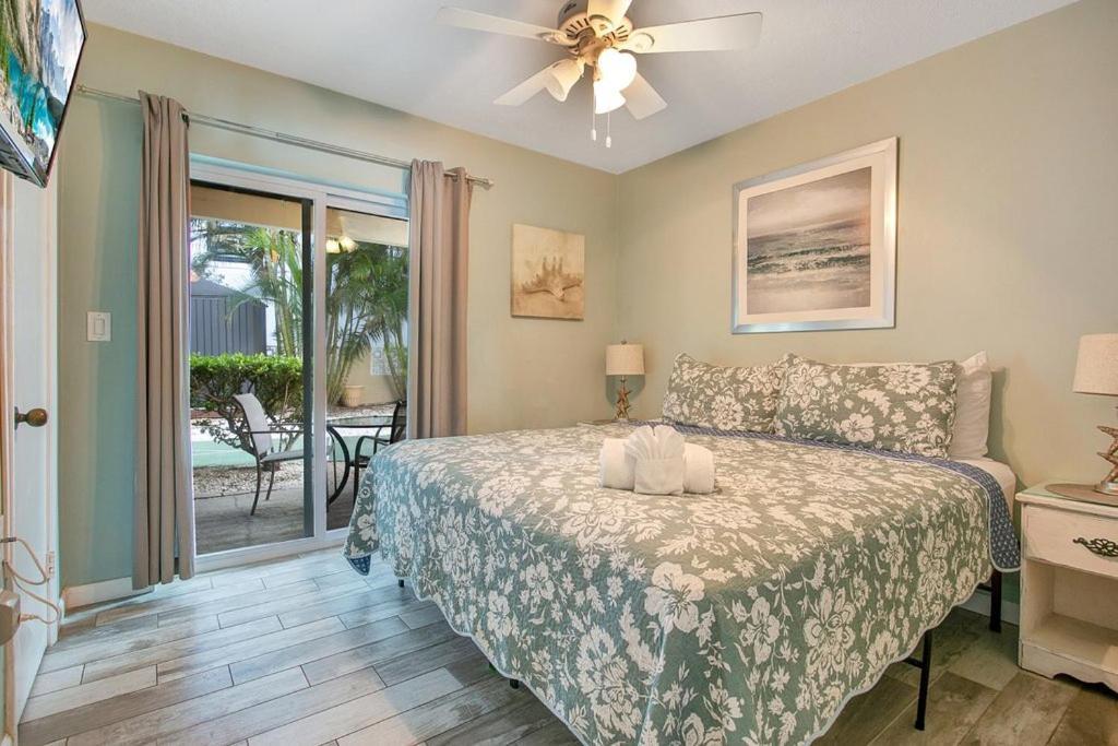 Five Palms Vacation Rentals- Daily - Weekly - Monthly 克利尔沃特 外观 照片